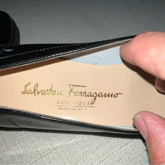 Salvatore Ferragamo Black Patent Leather Wedge Ballet Round Toe Wmn’s Sz 7.5B - Picture 11 of 12